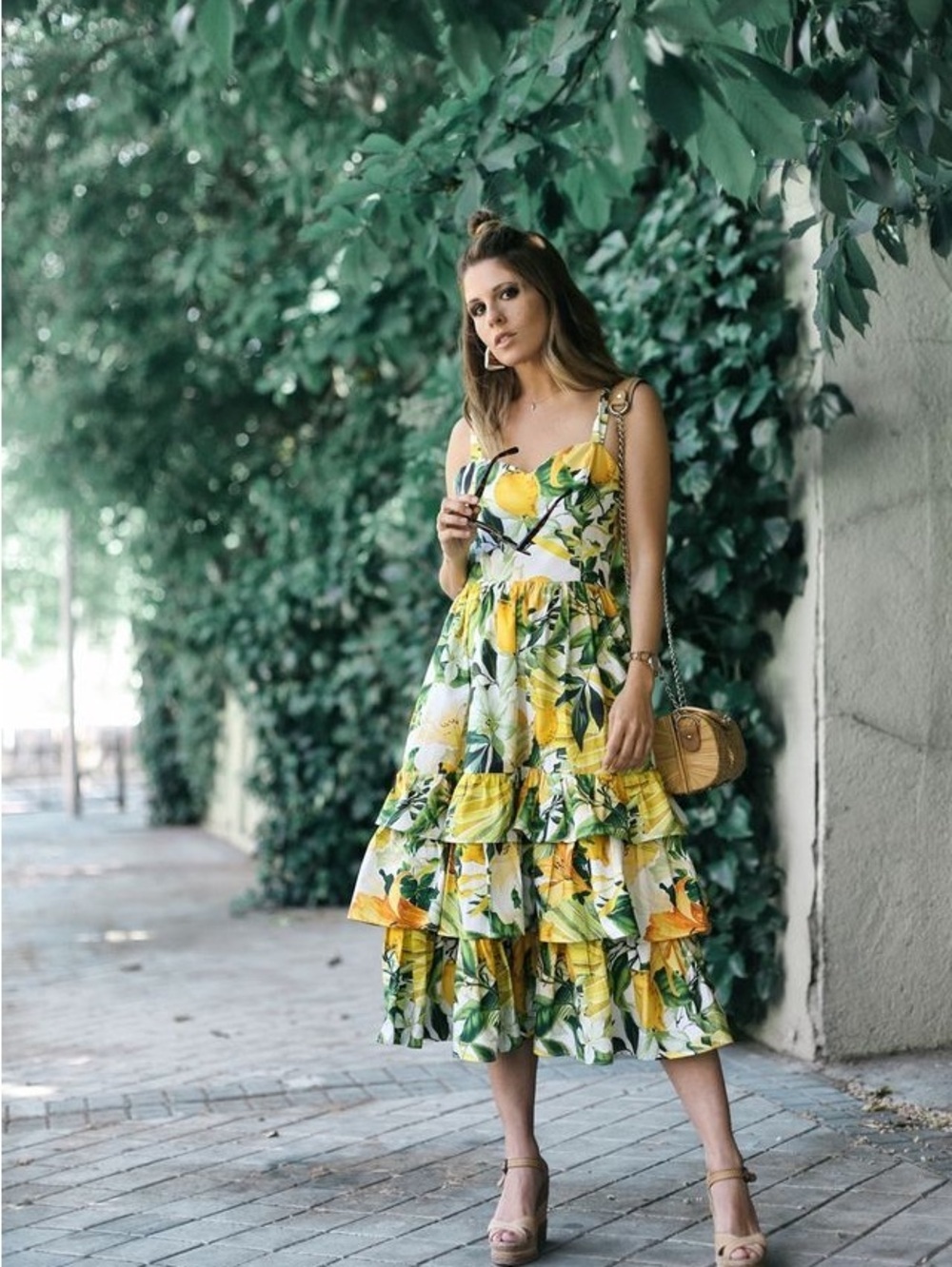 H&M poplin lemon print midi dress - Picture 2 of 10